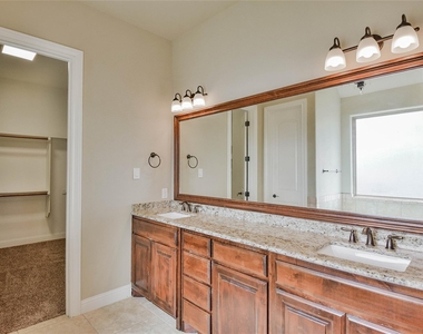 3100 White Horse Court - Photo Thumbnail 19