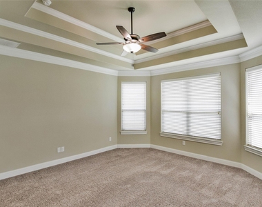 3100 White Horse Court - Photo Thumbnail 15