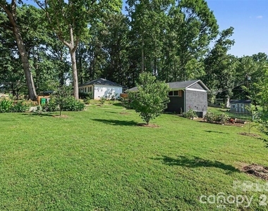 4023 Strangford Avenue - Photo Thumbnail 13