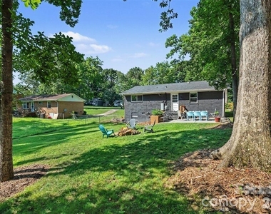 4023 Strangford Avenue - Photo Thumbnail 14