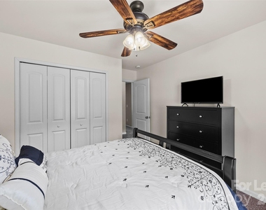 1435 Harpers Inlet Drive - Photo Thumbnail 22