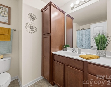 1435 Harpers Inlet Drive - Photo Thumbnail 25