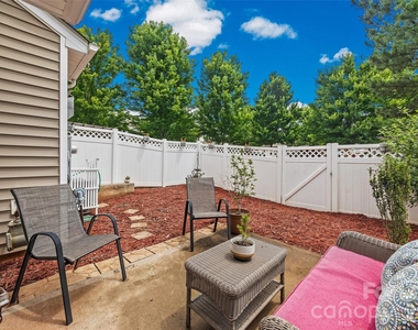 1435 Harpers Inlet Drive - Photo Thumbnail 30
