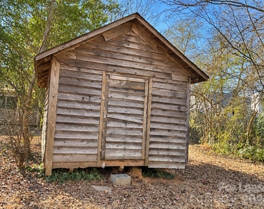 7613 Lancashire Drive - Photo Thumbnail 17