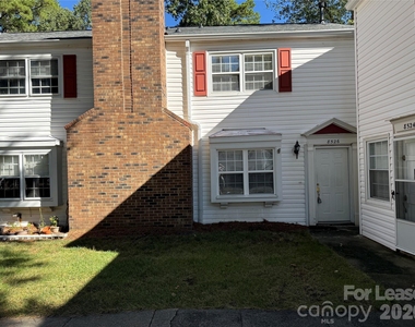 8526 Castle Pine Court - Photo Thumbnail 21