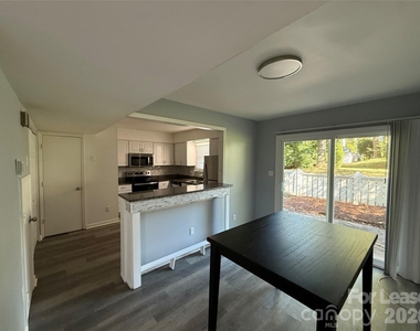 8526 Castle Pine Court - Photo Thumbnail 3