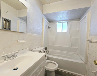 902 Spring Valley #a Plaza - Photo Thumbnail 9