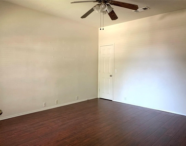 11406 Fountainbridge Drive - Photo Thumbnail 3