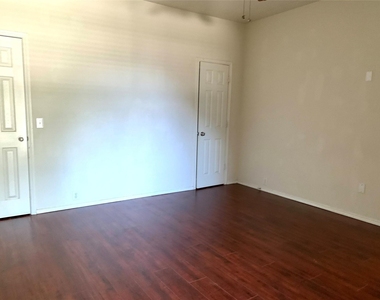 11406 Fountainbridge Drive - Photo Thumbnail 14