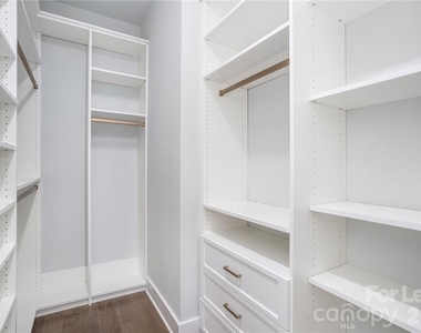 1622 Nandina Corners Alley - Photo Thumbnail 18