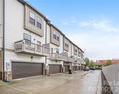 1622 Nandina Corners Alley - Photo Thumbnail 25