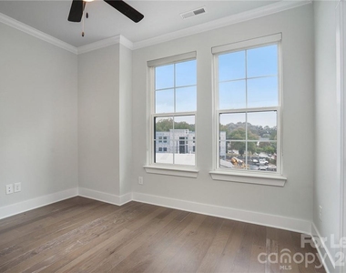 1622 Nandina Corners Alley - Photo Thumbnail 19