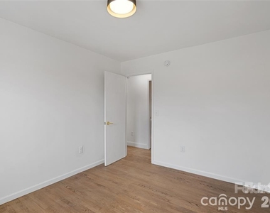 7 Browndale Road - Photo Thumbnail 13