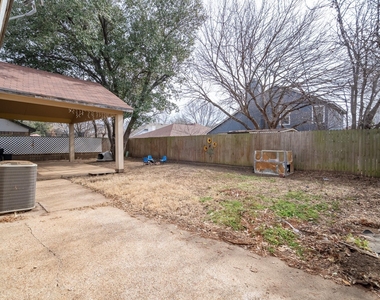 3005 Woodlark Drive - Photo Thumbnail 19
