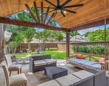 306 Tustin Court - Photo Thumbnail 21