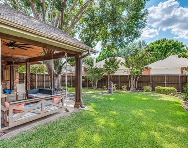 306 Tustin Court - Photo Thumbnail 22