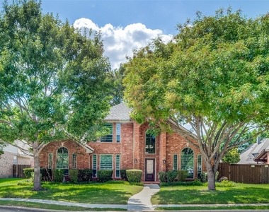 306 Tustin Court - Photo Thumbnail 1
