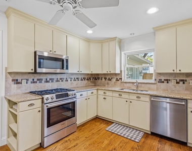4118 Park Lane - Photo Thumbnail 5