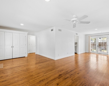 4118 Park Lane - Photo Thumbnail 2