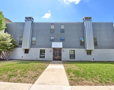 4033 Gilbert Avenue - Photo Thumbnail 19