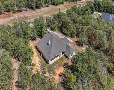 183 Graystone Drive - Photo Thumbnail 33