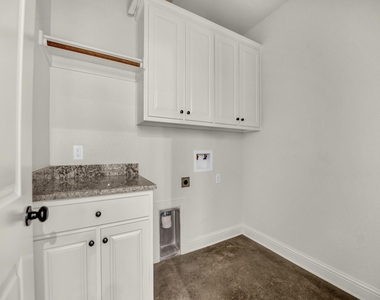 183 Graystone Drive - Photo Thumbnail 29