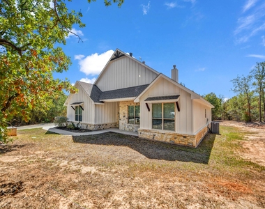 183 Graystone Drive - Photo Thumbnail 32