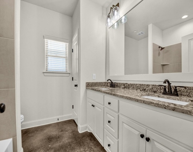 183 Graystone Drive - Photo Thumbnail 26