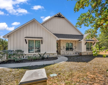183 Graystone Drive - Photo Thumbnail 1