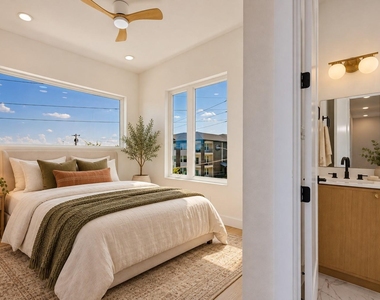 701 N Lancaster Avenue - Photo Thumbnail 15