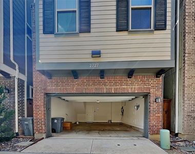 2727 Flowering Peach Lane - Photo Thumbnail 18