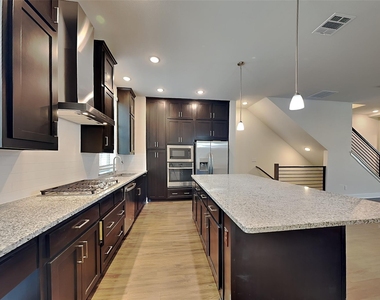 2727 Flowering Peach Lane - Photo Thumbnail 3