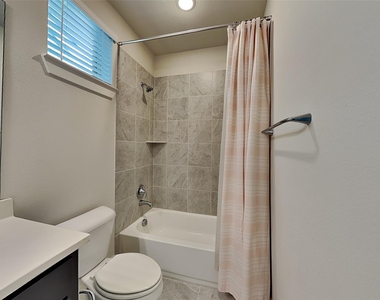 2727 Flowering Peach Lane - Photo Thumbnail 16