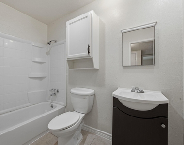 1000 Windy Meadow Drive - Photo Thumbnail 9