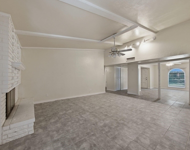 1000 Windy Meadow Drive - Photo Thumbnail 2