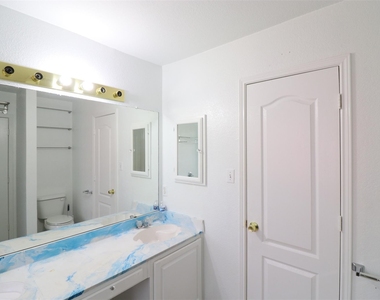 6100 Harwood Crossing Drive - Photo Thumbnail 13