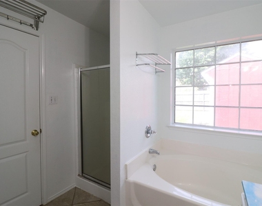 6100 Harwood Crossing Drive - Photo Thumbnail 12
