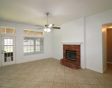 6100 Harwood Crossing Drive - Photo Thumbnail 3