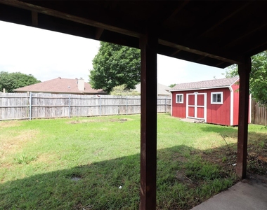 6100 Harwood Crossing Drive - Photo Thumbnail 10