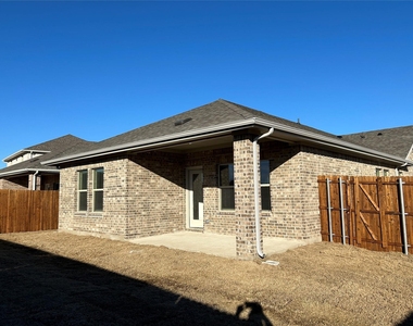 4800 Everly Court - Photo Thumbnail 9