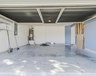 1605 Falconet Court - Photo Thumbnail 32