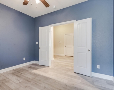 1605 Falconet Court - Photo Thumbnail 7