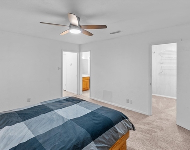 9518 County Road 913 - Photo Thumbnail 11