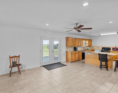 9518 County Road 913 - Photo Thumbnail 5