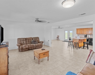 9518 County Road 913 - Photo Thumbnail 9