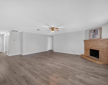 9605 Woodrow Wilson Drive - Photo Thumbnail 7