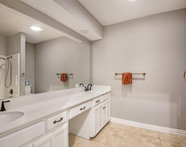 6509 Ponderosa Lane - Photo Thumbnail 12
