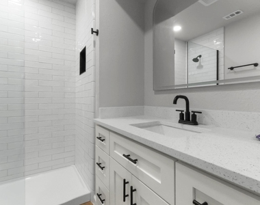 414 Hallmark Drive - Photo Thumbnail 27