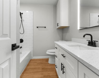 414 Hallmark Drive - Photo Thumbnail 26
