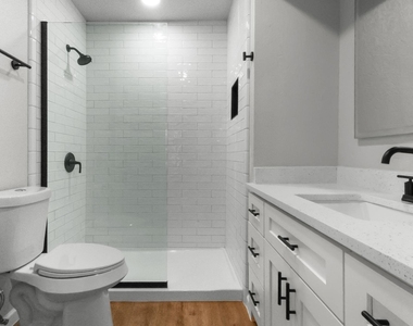 414 Hallmark Drive - Photo Thumbnail 24